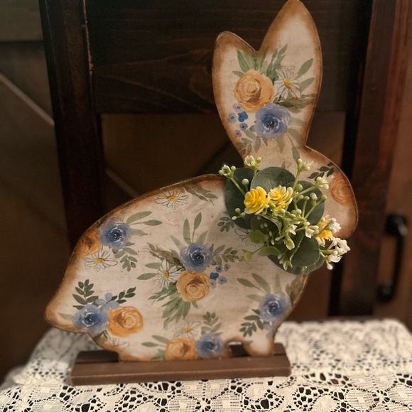 Spring Bunny decor - Picture 3 of 4